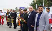 استقبال گرم از مسافران نوروزی در سملقان با اهدای گل و پیام خوش آمدگویی