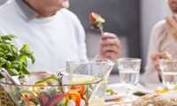 تاکید بر مصرف مواد غذایی سالم، مغذی و متعادل